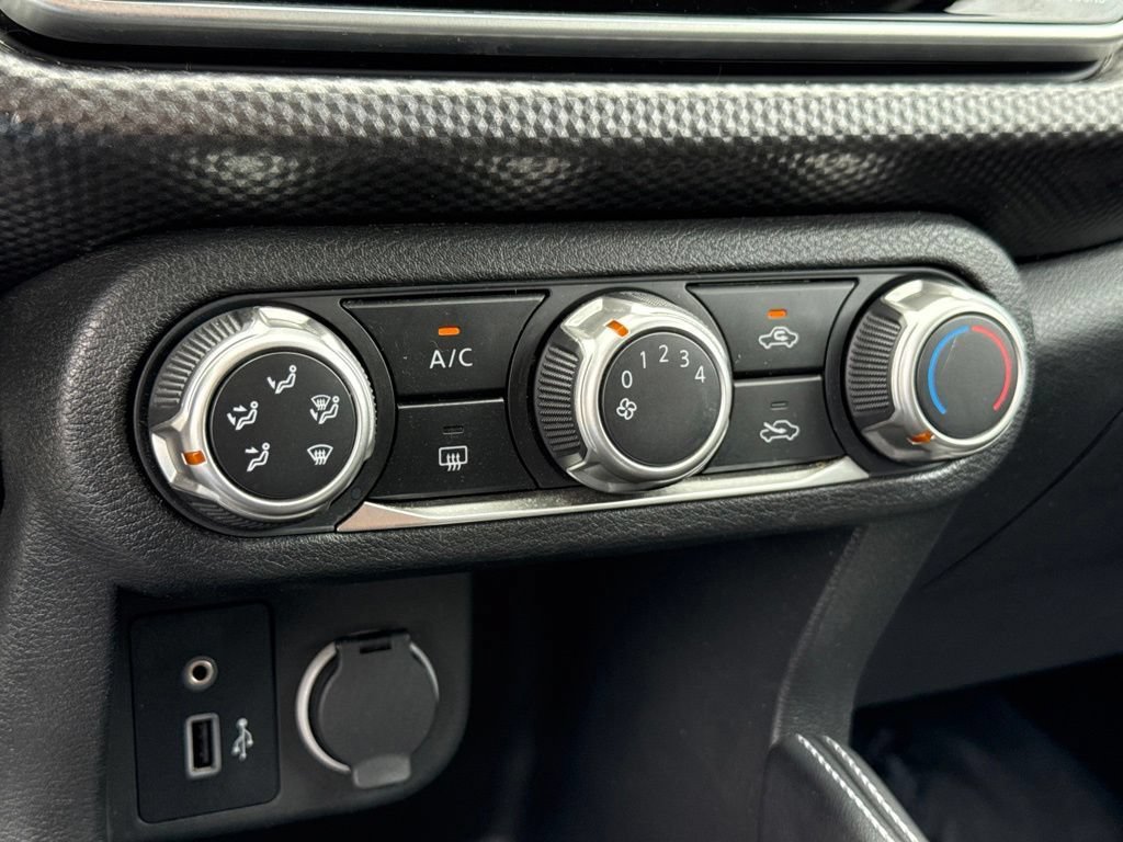 Used 2018 Nissan Kicks S FWD image 29