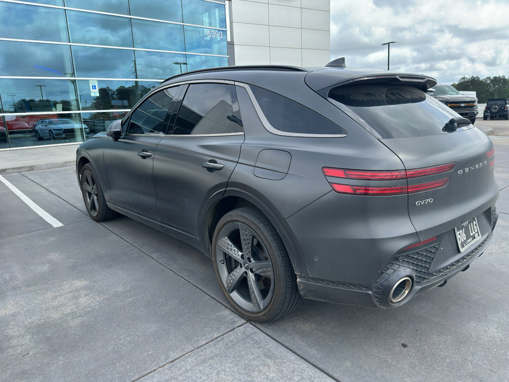 Used 2023 Genesis GV70 2.5T w/ Sport Prestige Package image 4