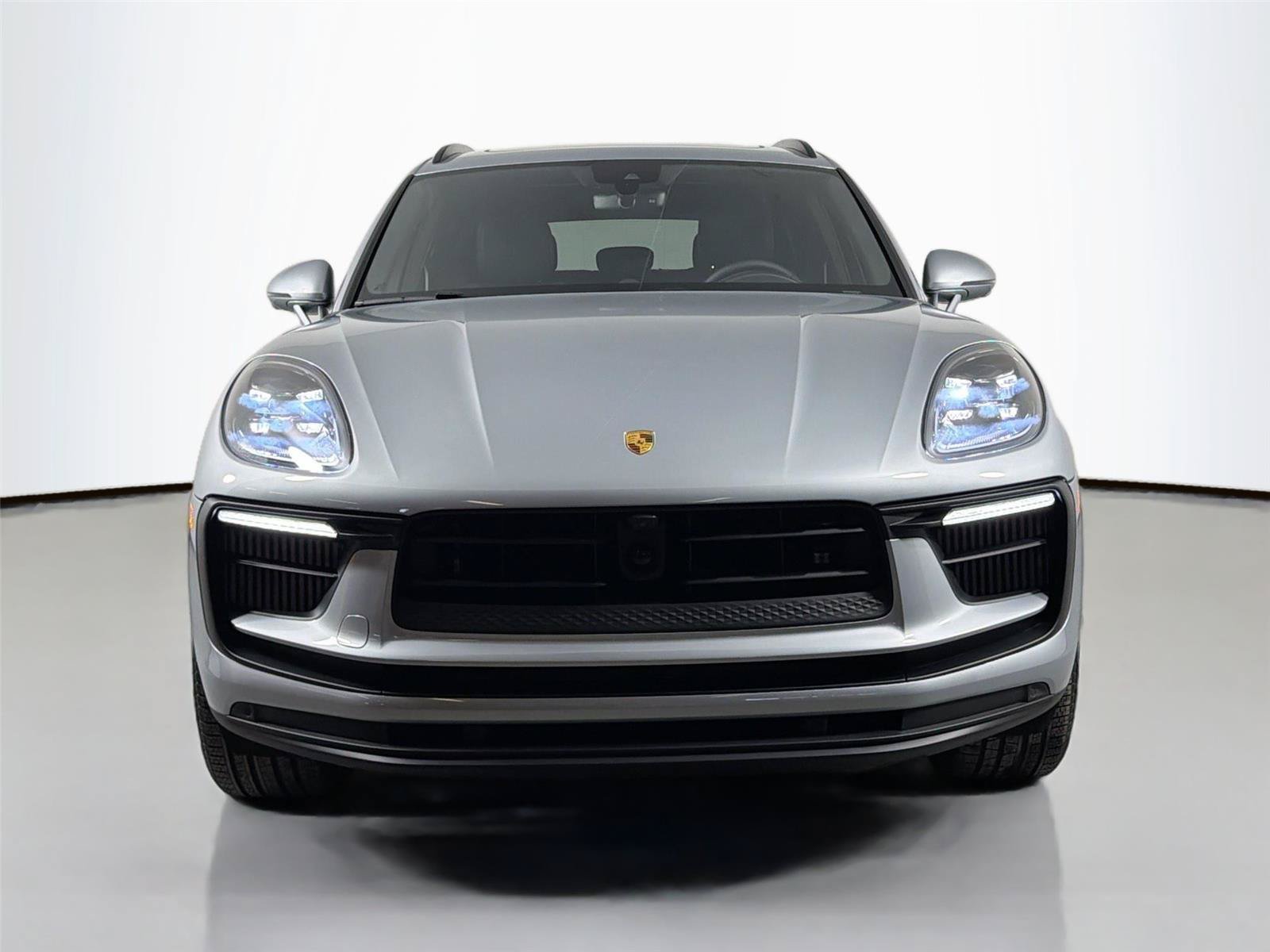 Certified 2025 Porsche Macan S AWD/4WD image 10