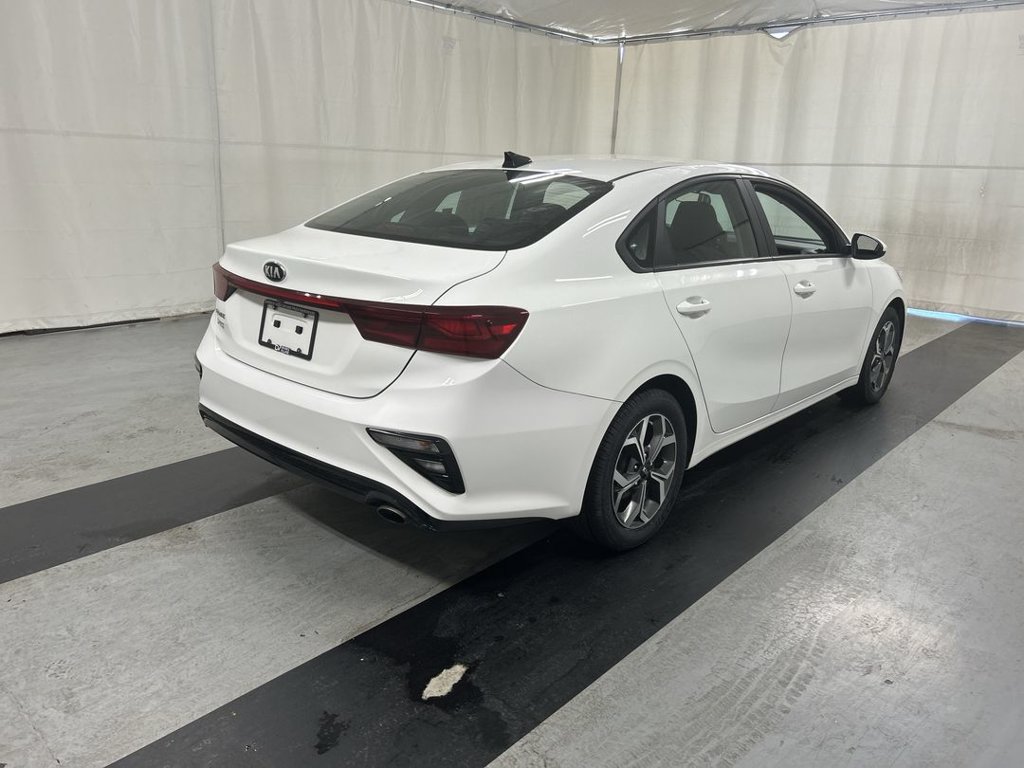 Used 2020 Kia Forte LXS FWD image 2