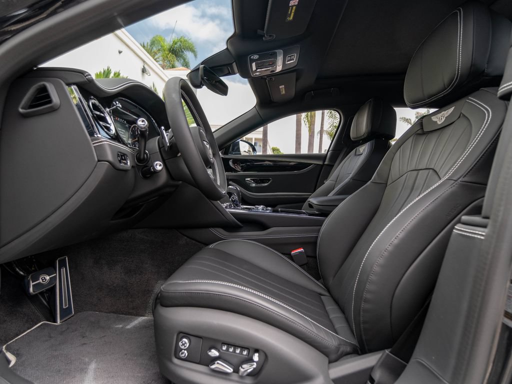 Used 2024 Bentley Flying Spur V8 AWD/4WD image 10