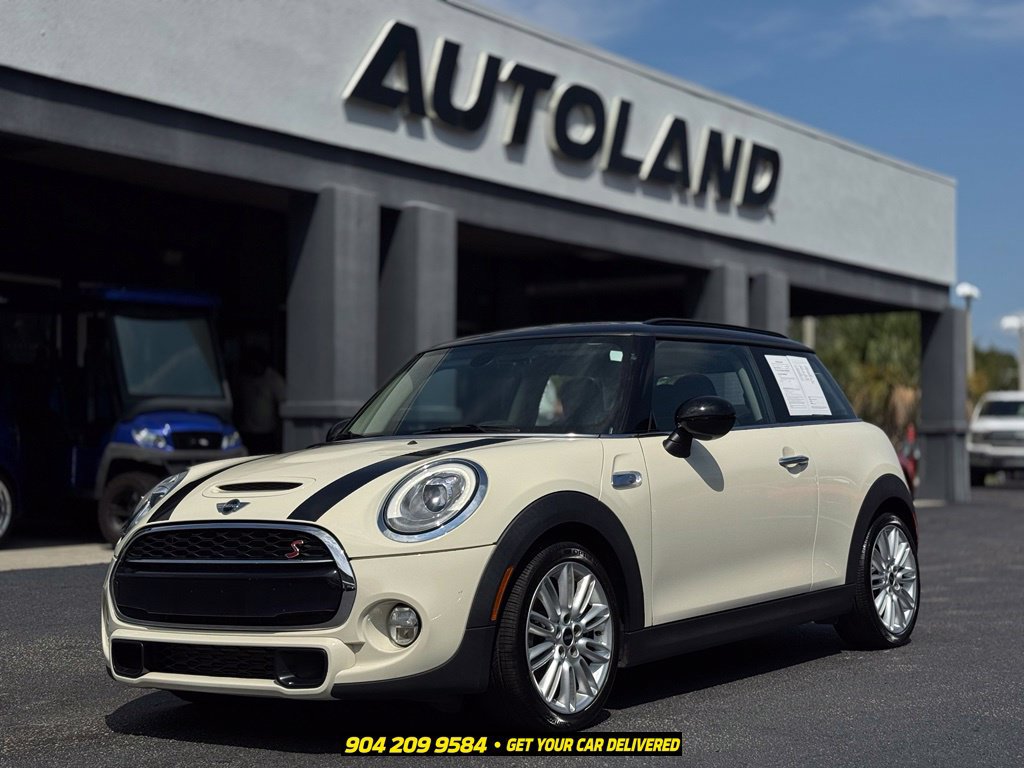 Used 2018 MINI Cooper S FWD image 2