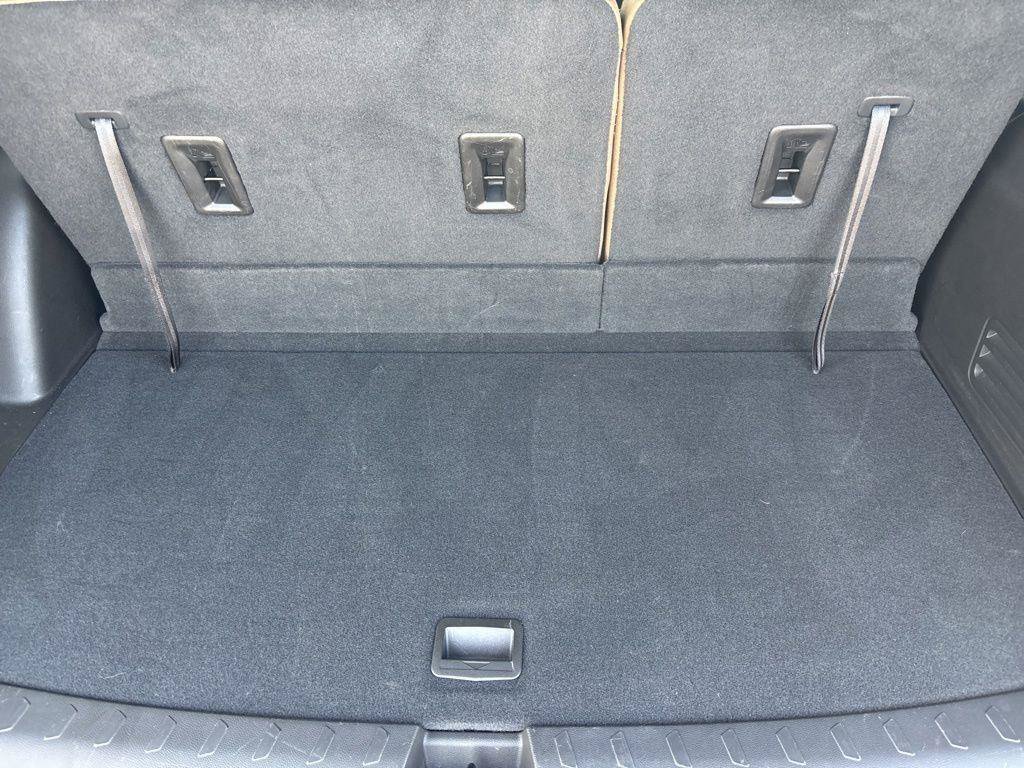 Used 2023 Chevrolet Traverse Premier AWD/4WD image 42