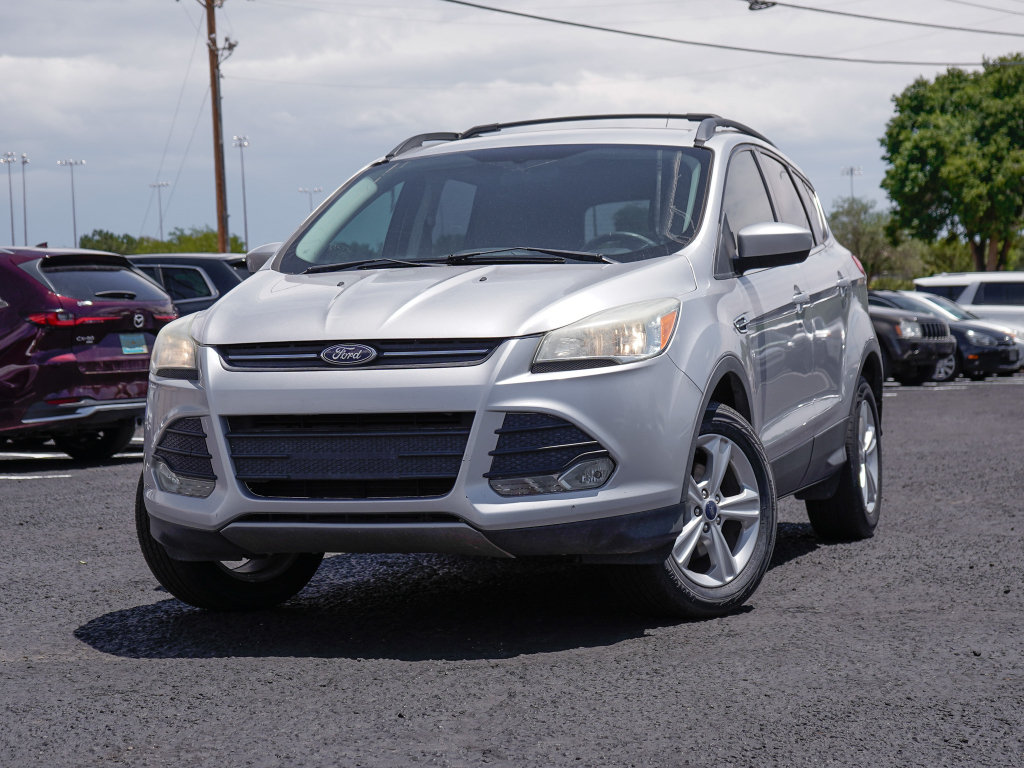 Used 2016 Ford Escape SE w/ Equipment Group 201A FWD image 1