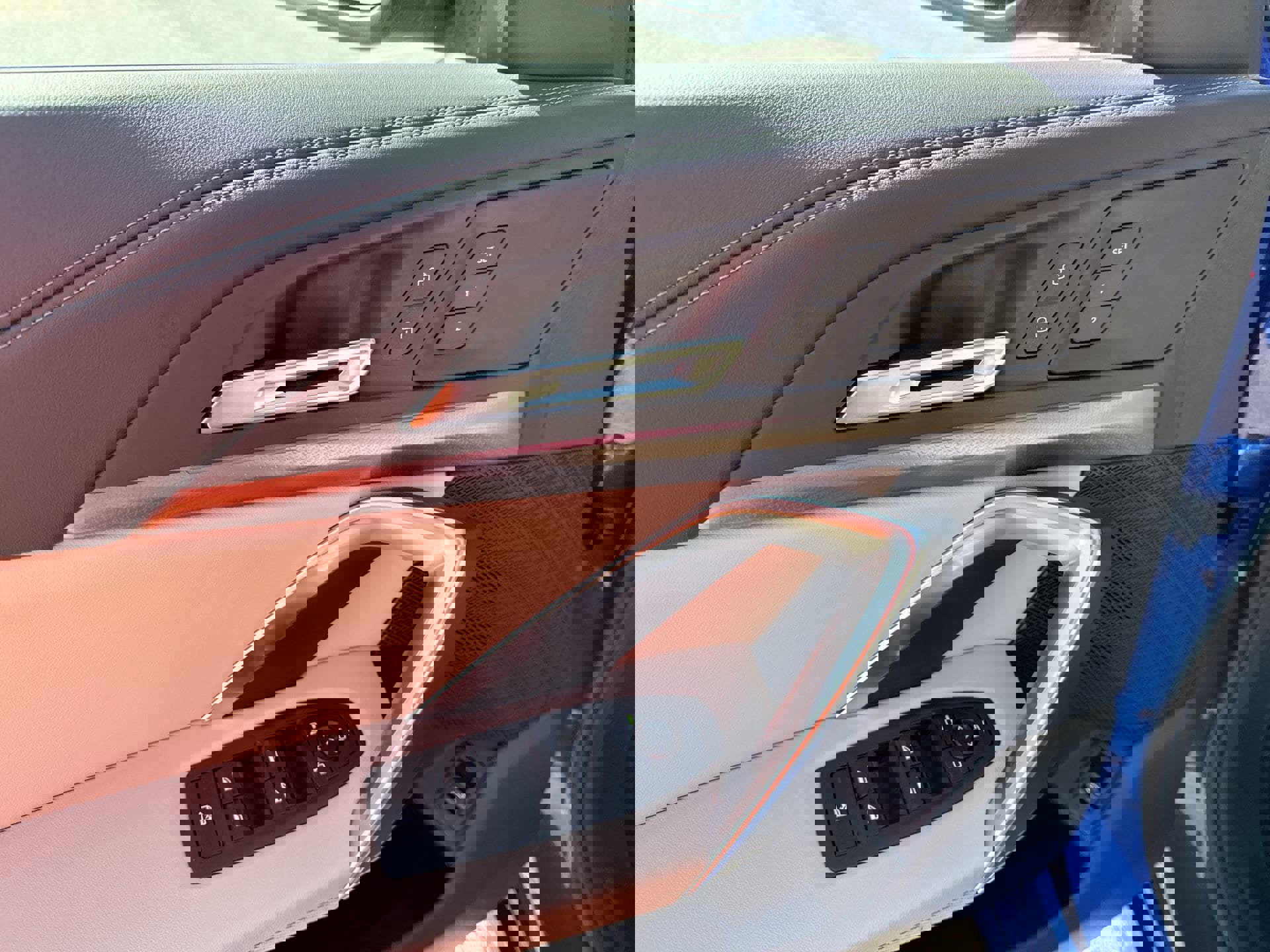 Used 2025 BMW X1 xDrive28i image 15