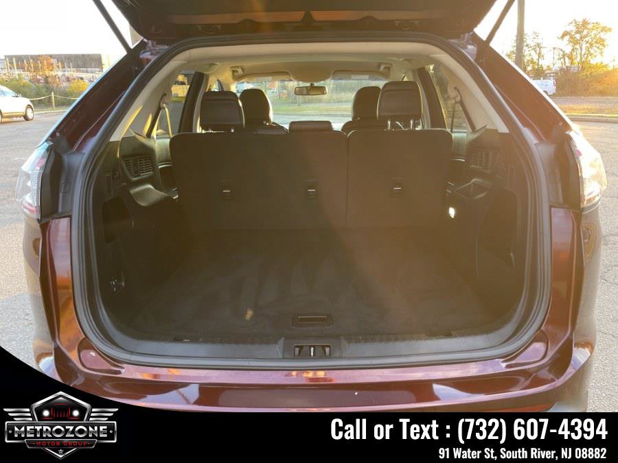 Used 2017 Ford Edge SEL w/ Equipment Group 201A AWD/4WD image 17