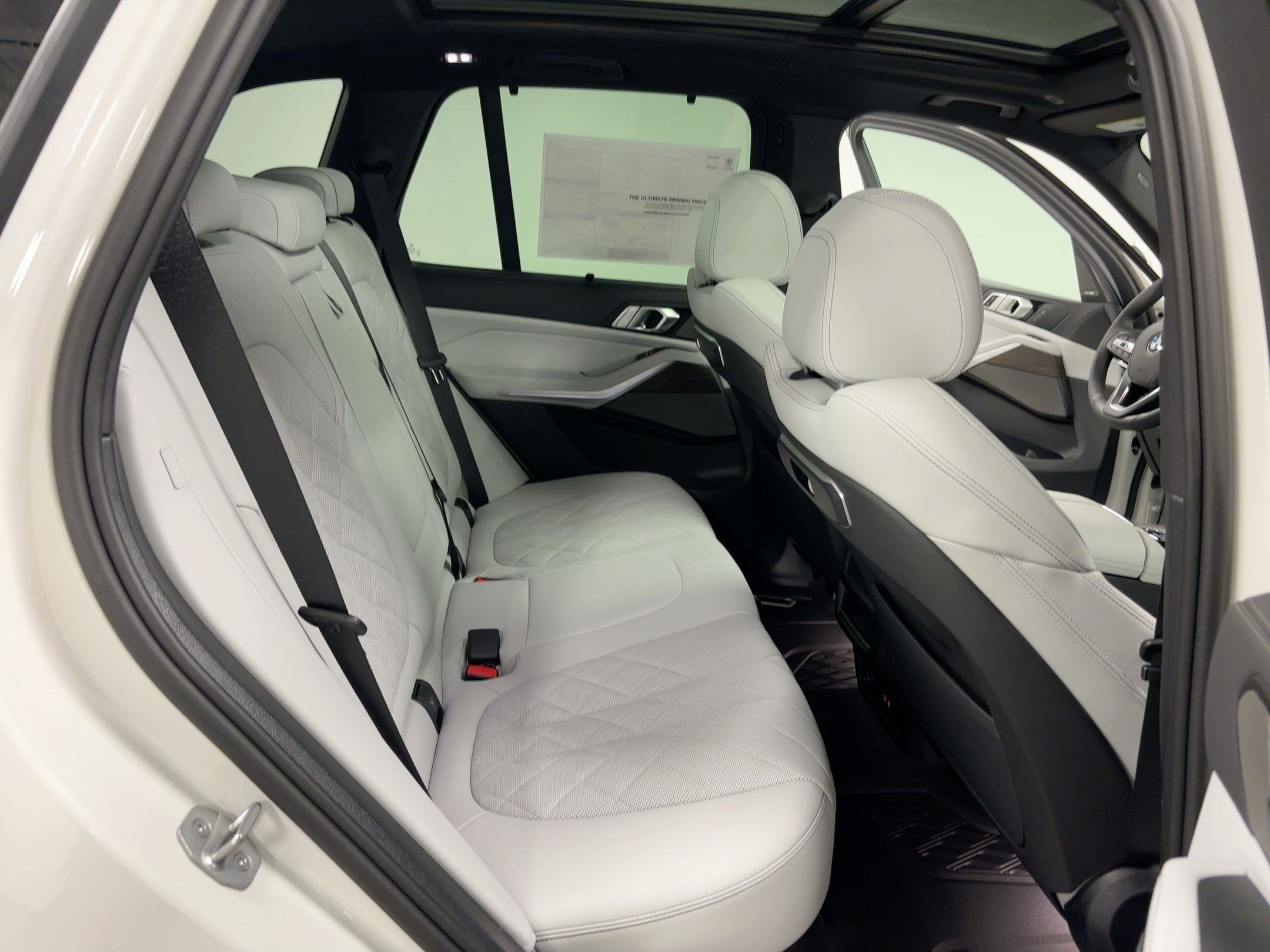 New 2026 BMW X5 sDrive40i w/ Premium Package RWD image 29