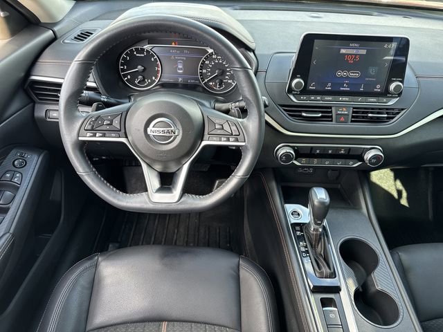 Used 2022 Nissan Altima 2.5 SR image 14