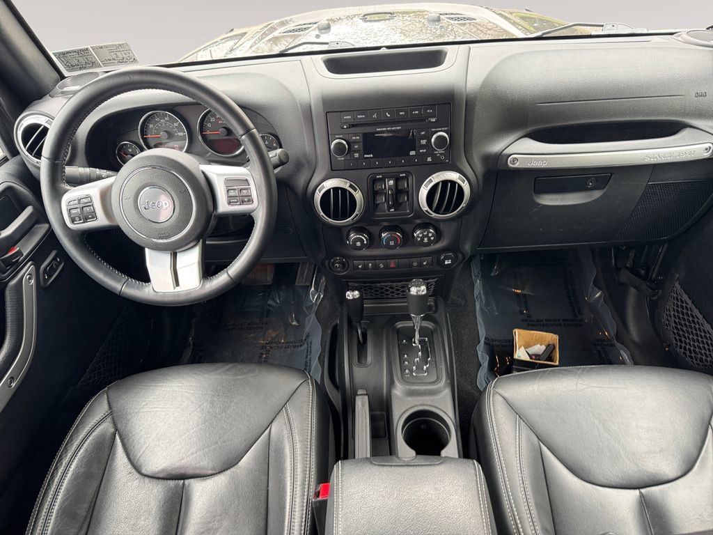 Used 2017 Jeep Wrangler Unlimited Rubicon image 10