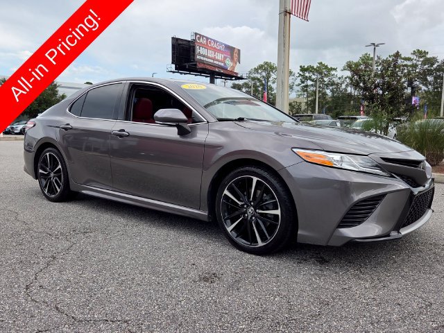 Used 2020 Toyota Camry XSE FWD image 7