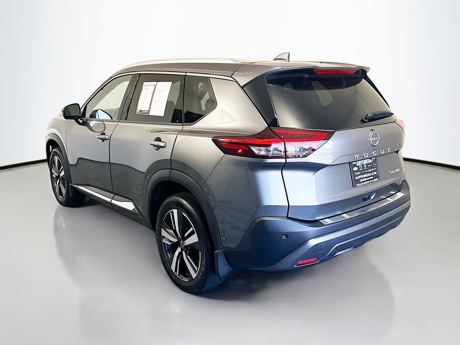 Used 2023 Nissan Rogue SL w/ SL Premium Package AWD/4WD image 5