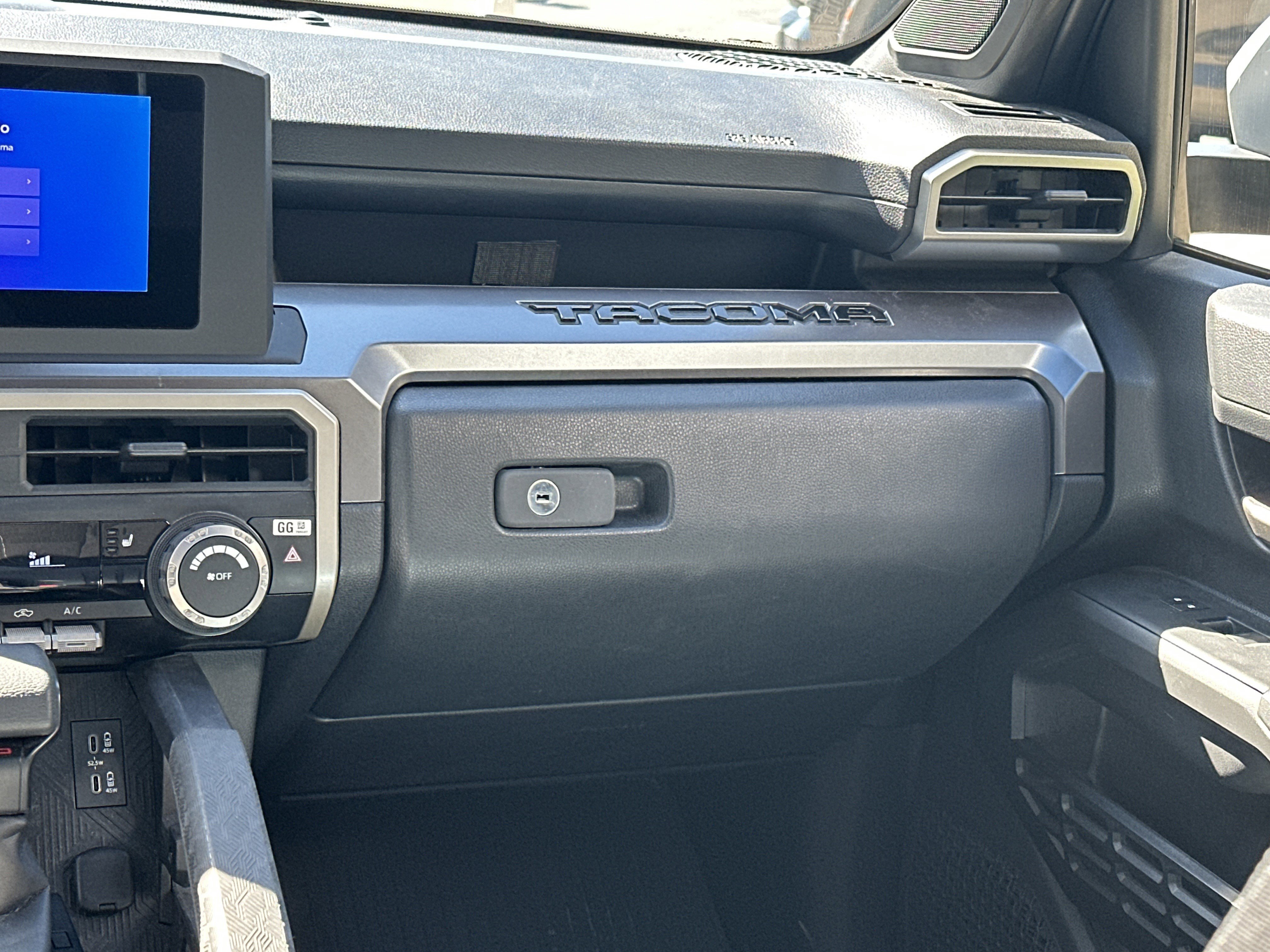 Used 2025 Toyota Tacoma TRD Off-Road AWD/4WD image 25