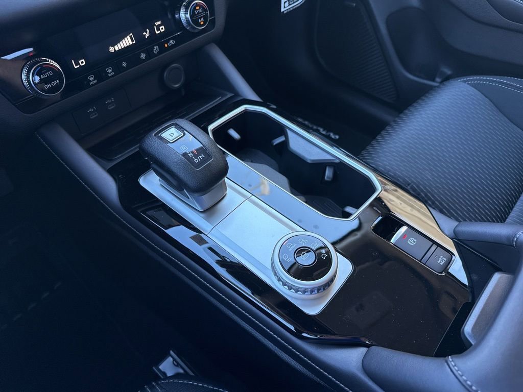 New 2025 Mitsubishi Outlander ES FWD image 19