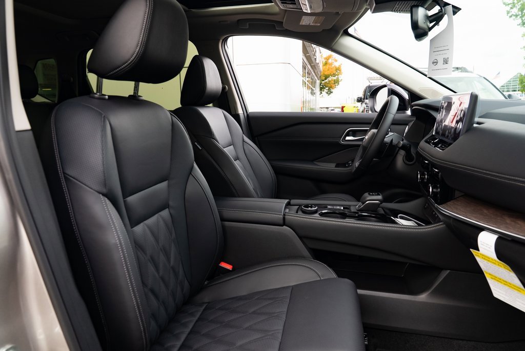 New 2026 Nissan Rogue Platinum image 24