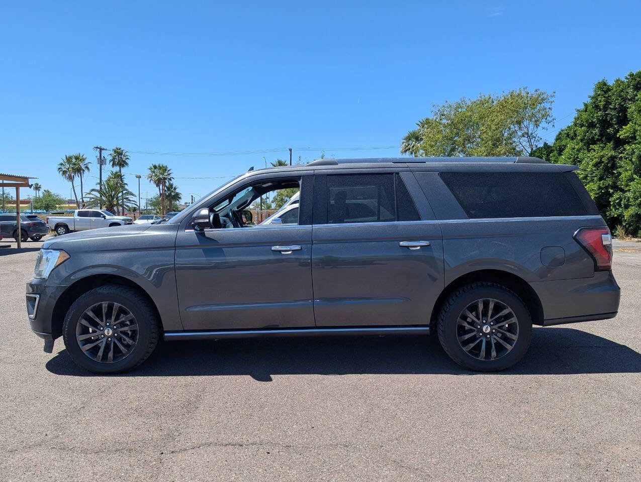 Used 2020 Ford Expedition Max Limited RWD image 6