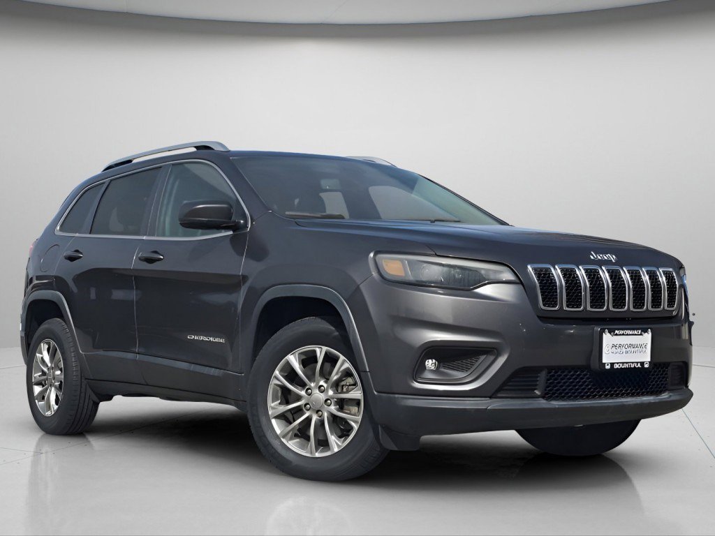 Used 2019 Jeep Cherokee Latitude Plus w/ Comfort/Convenience Group AWD/4WD image 2