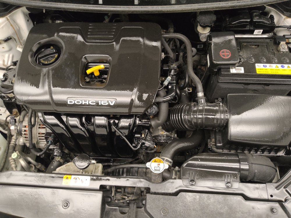 Used 2017 Kia Forte LX image 30