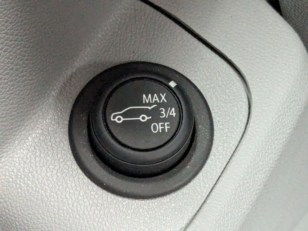 Certified 2023 GMC Terrain SLT image 29