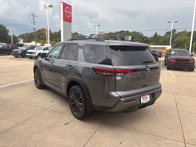 New 2026 Nissan Pathfinder SL w/ SL Premium Package FWD image 5