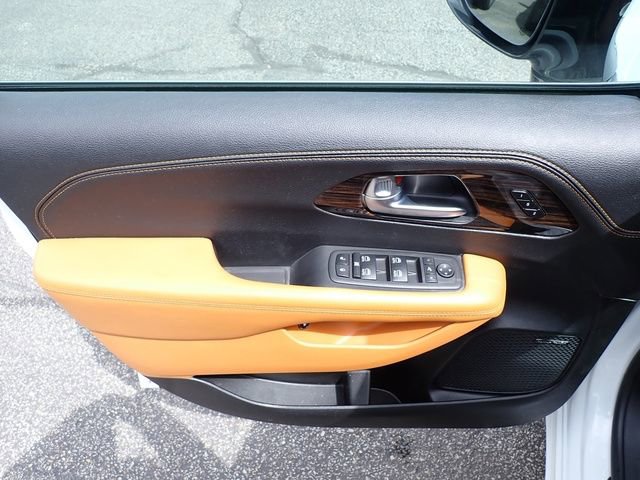 Used 2023 Chrysler Pacifica Pinnacle image 18