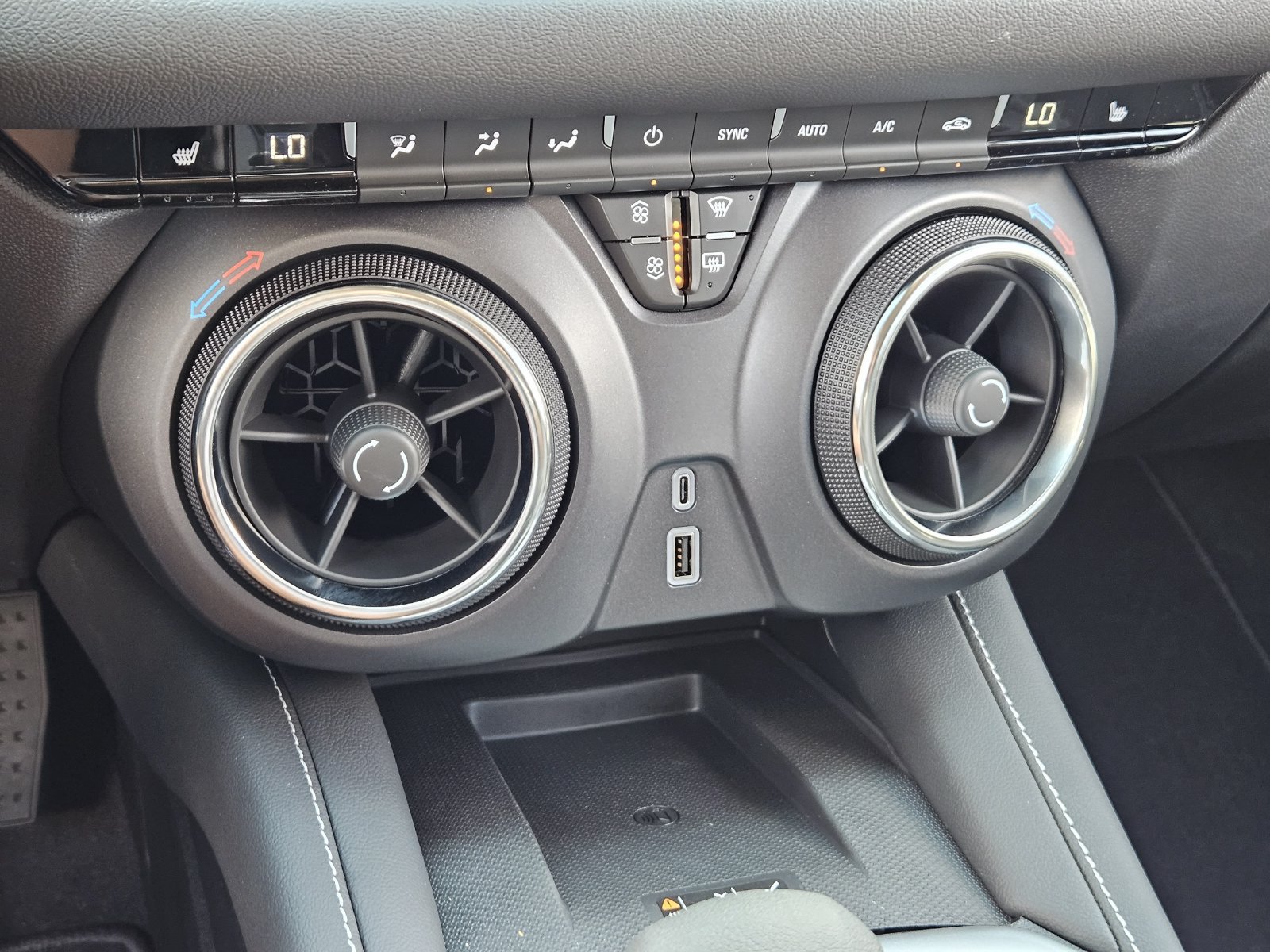 New 2026 Chevrolet Blazer LT w/ Convenience Package FWD image 19