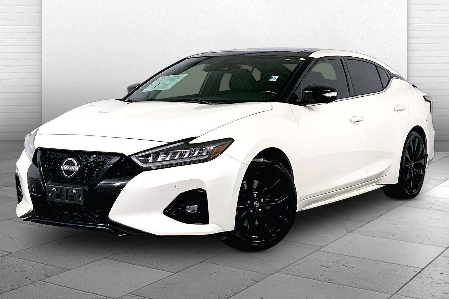 Used 2023 Nissan Maxima SR image 12