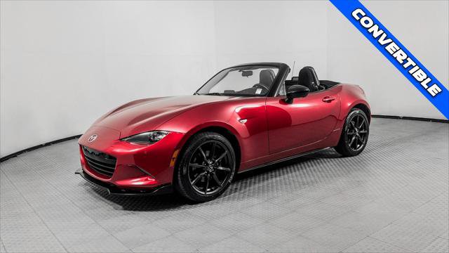 Used 2016 MAZDA MX-5 Miata Club RWD image 2