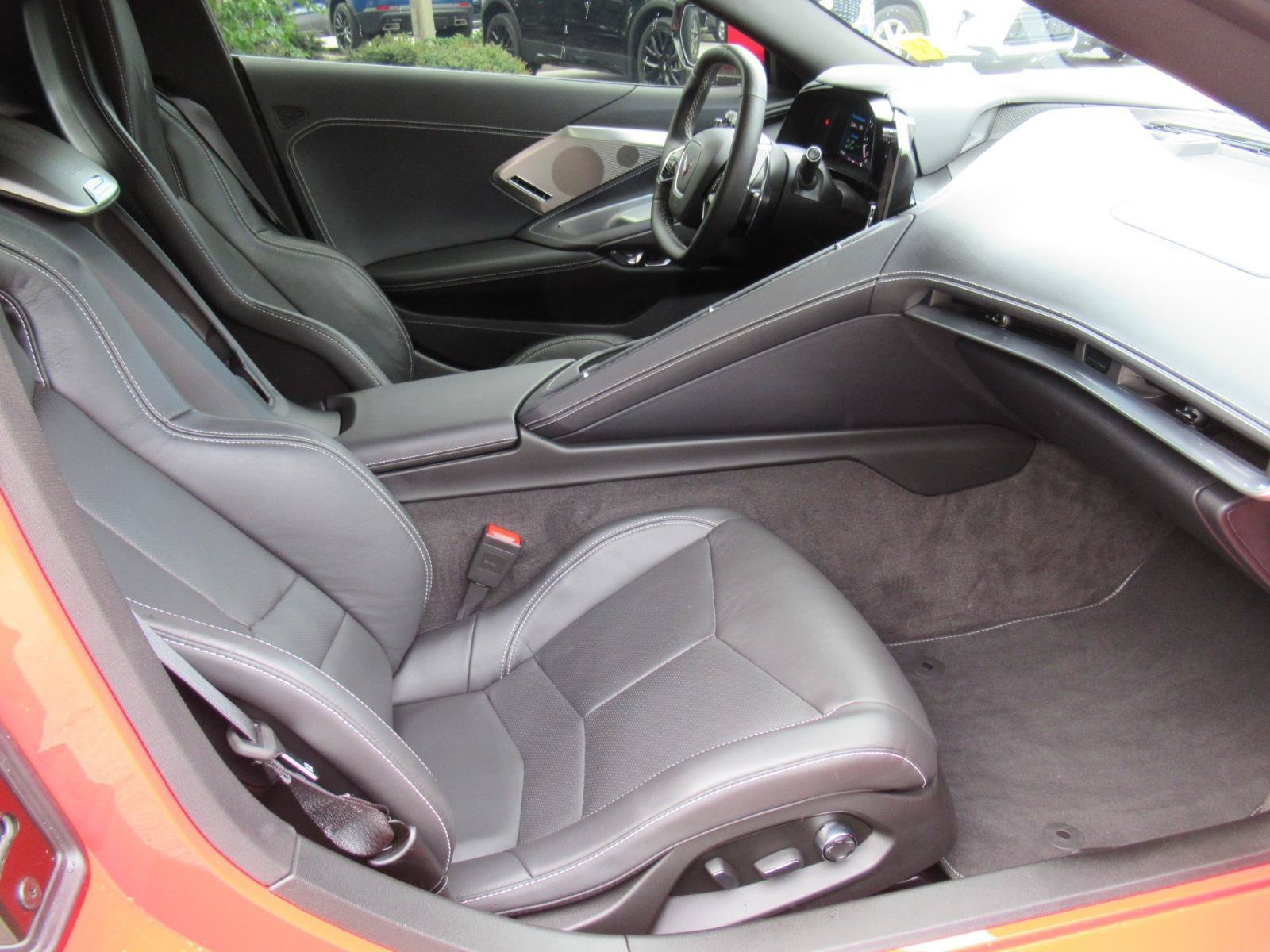 Used 2024 Chevrolet Corvette Stingray Preferred Cpe w/ Z51 Performance Package RWD image 11