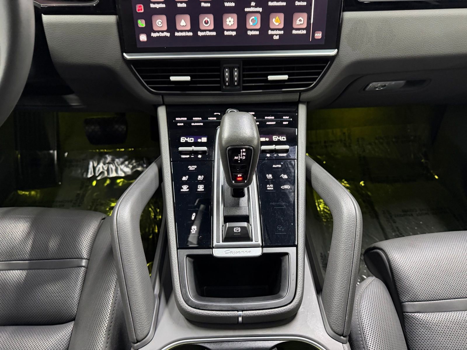 Used 2023 Porsche Cayenne Coupe image 16