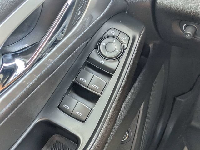 Used 2023 Chevrolet Traverse LT FWD image 21