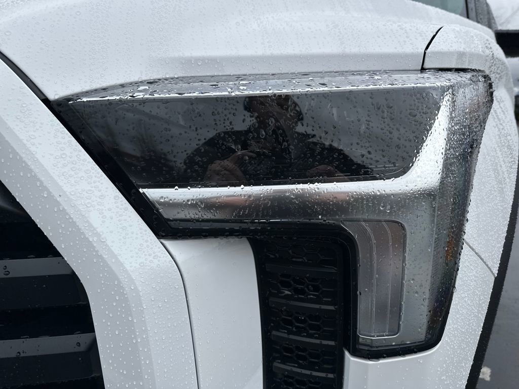 New 2026 Toyota Tundra SR5 image 9