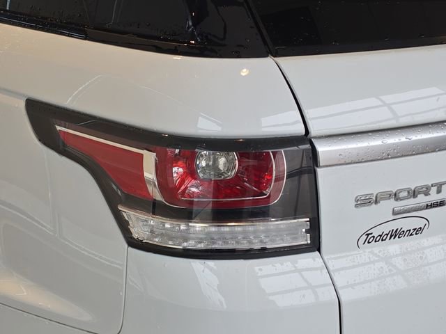 Used 2016 Land Rover Range Rover Sport HSE image 36