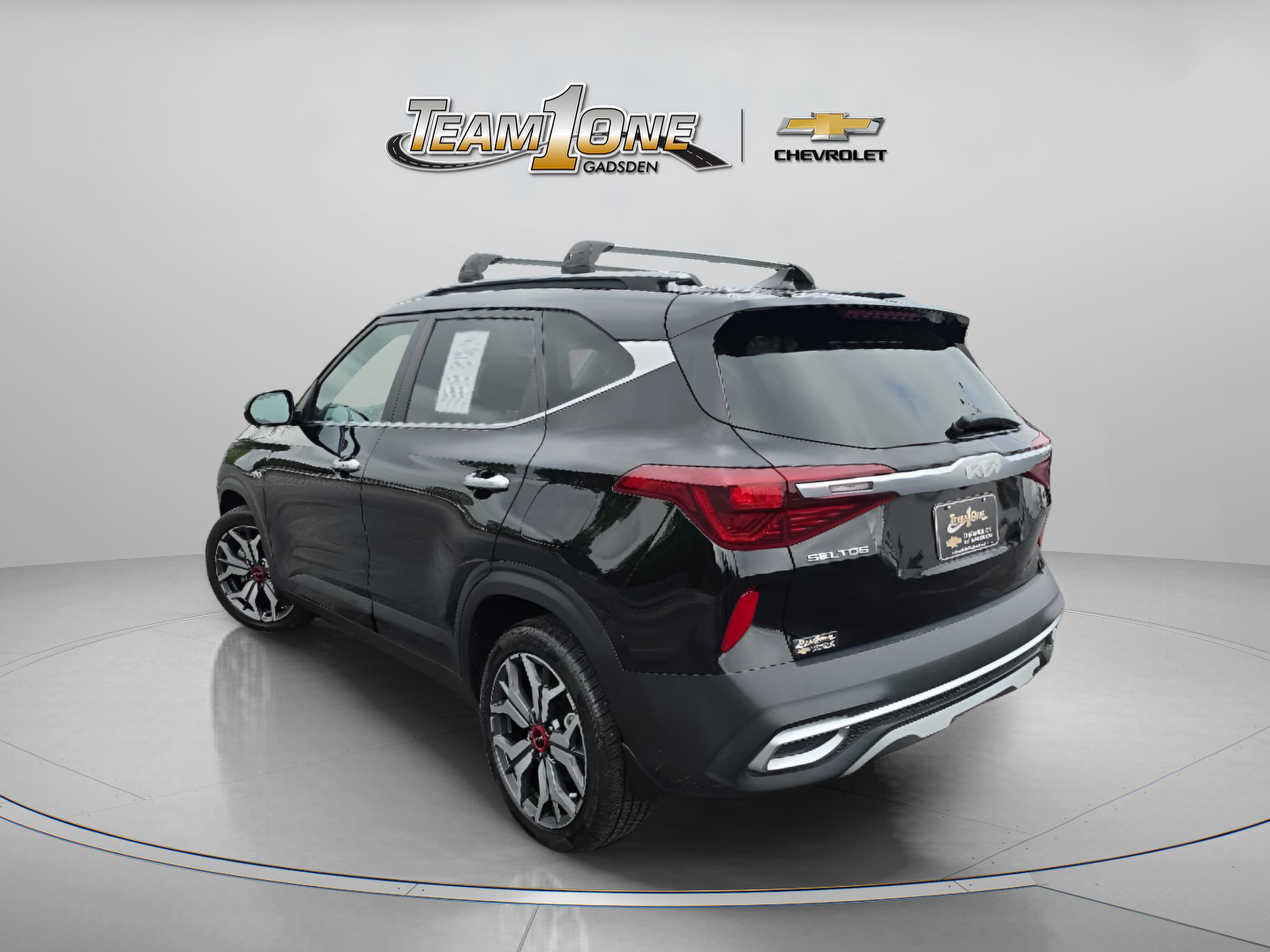 Used 2023 Kia Seltos SX w/ SX Sunroof Package AWD/4WD image 6