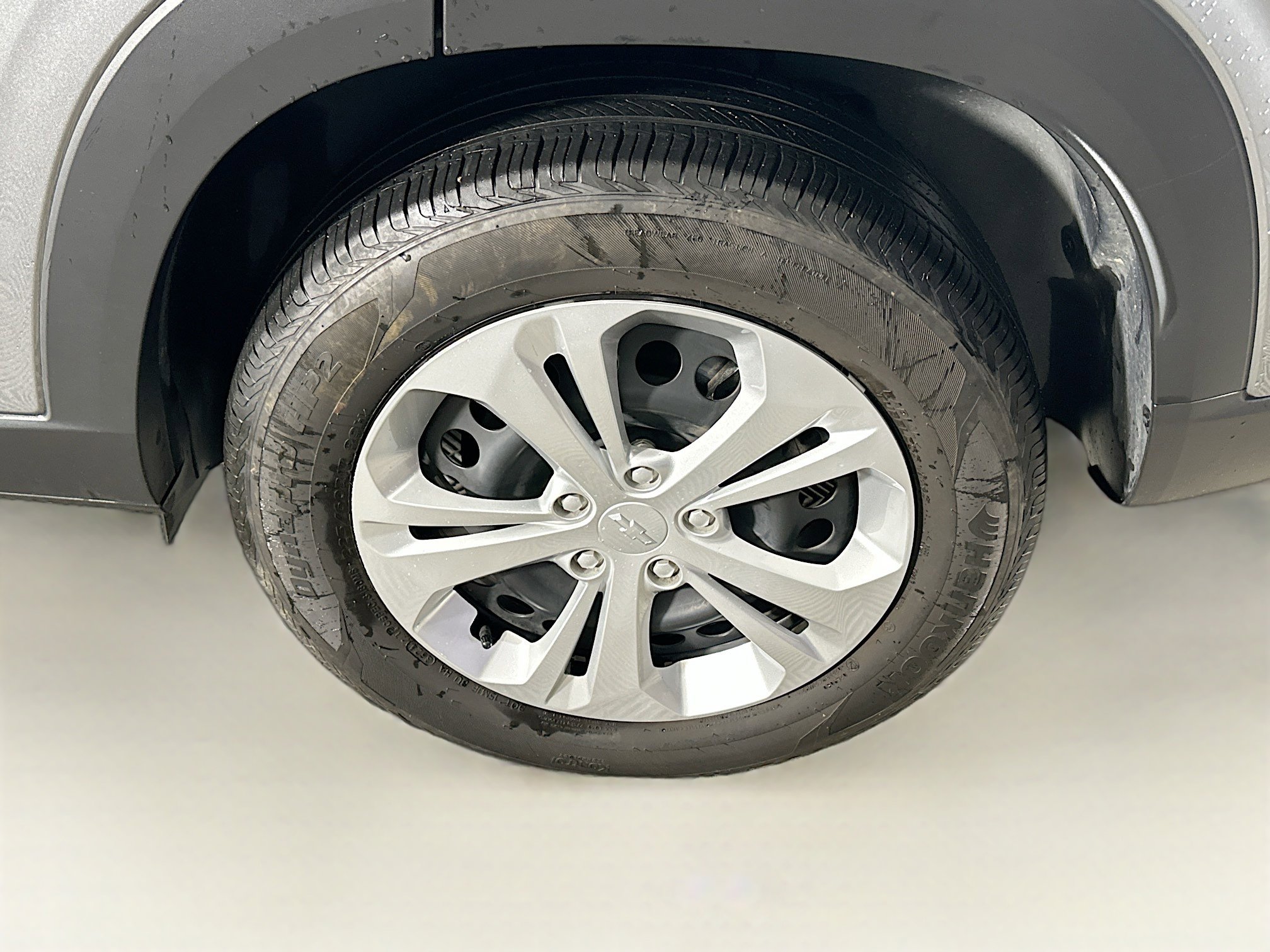 Used 2025 Chevrolet Trax LS image 11