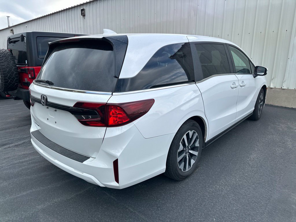 Used 2025 Honda Odyssey EX-L image 4