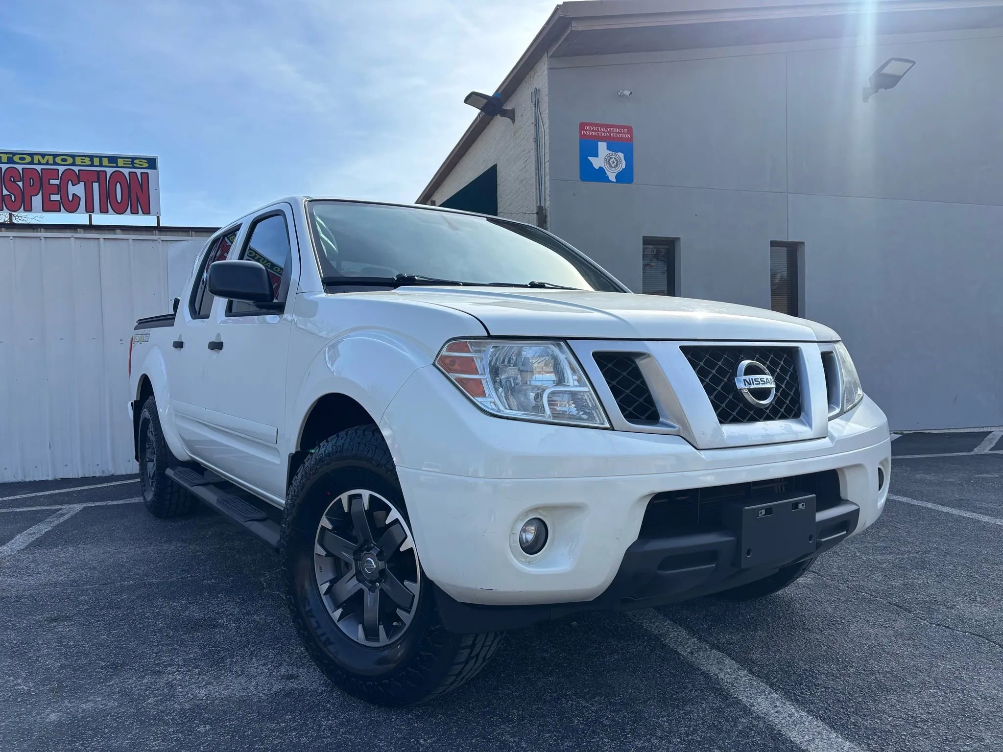 Used 2019 Nissan Frontier Desert Runner image 11