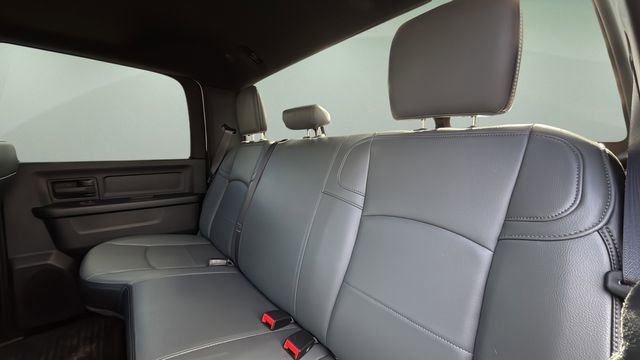 Used 2024 RAM 2500 Tradesman w/ Chrome Appearance Group image 17