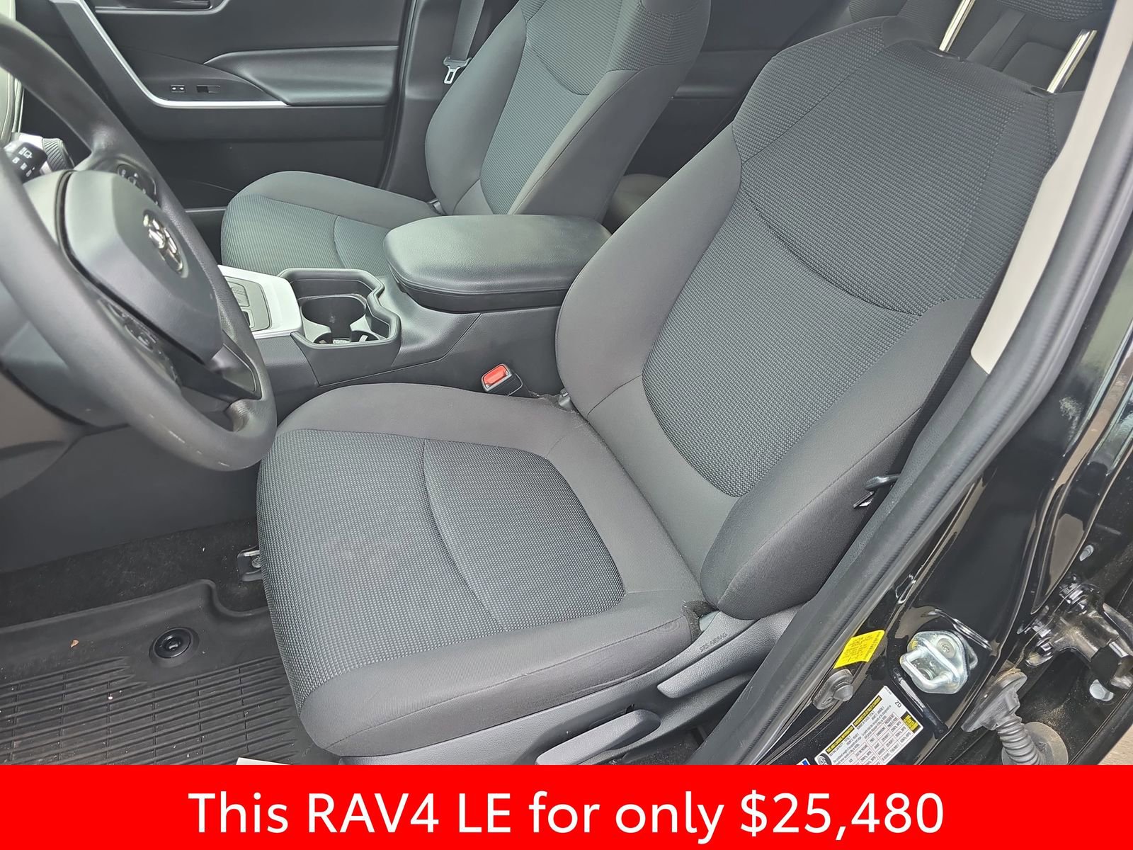 Used 2021 Toyota RAV4 LE image 20