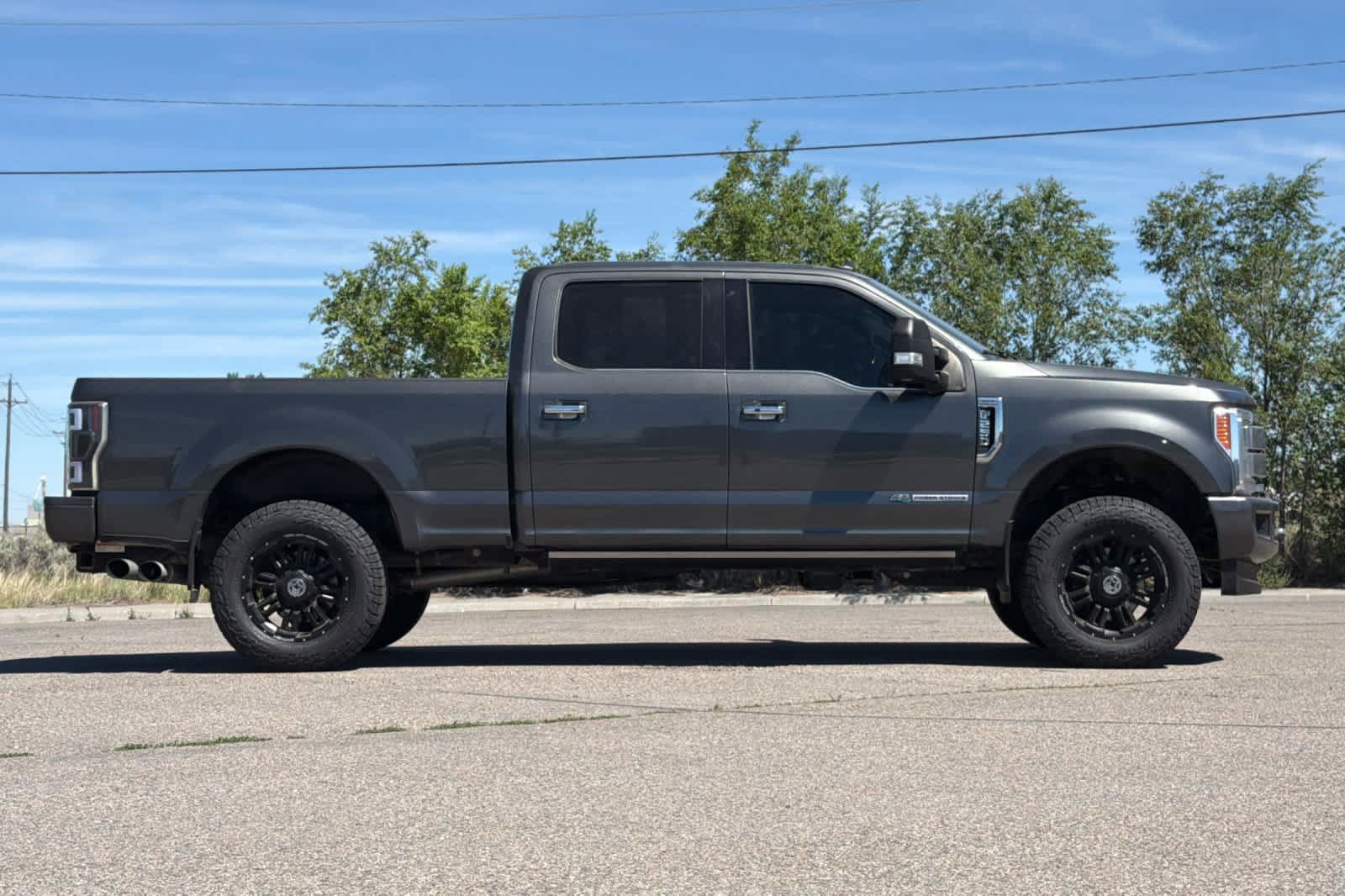Used 2019 Ford F250 Platinum w/ Platinum Ultimate Package AWD/4WD image 8