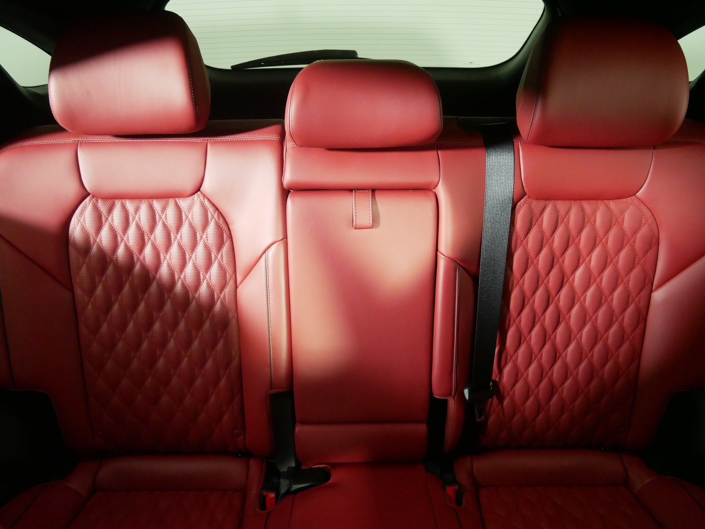 Used 2023 Genesis GV70 3.5T Sport w/ Sport Prestige Package image 13