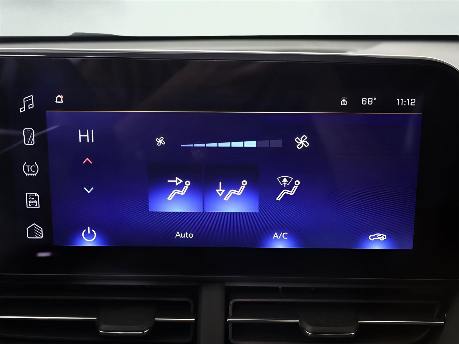 Used 2024 Chevrolet Trax RS image 42