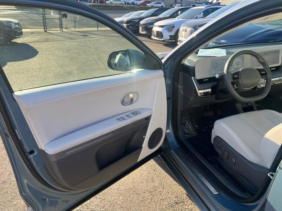Used 2023 Hyundai Ioniq 5 Limited w/ Cargo Package image 9