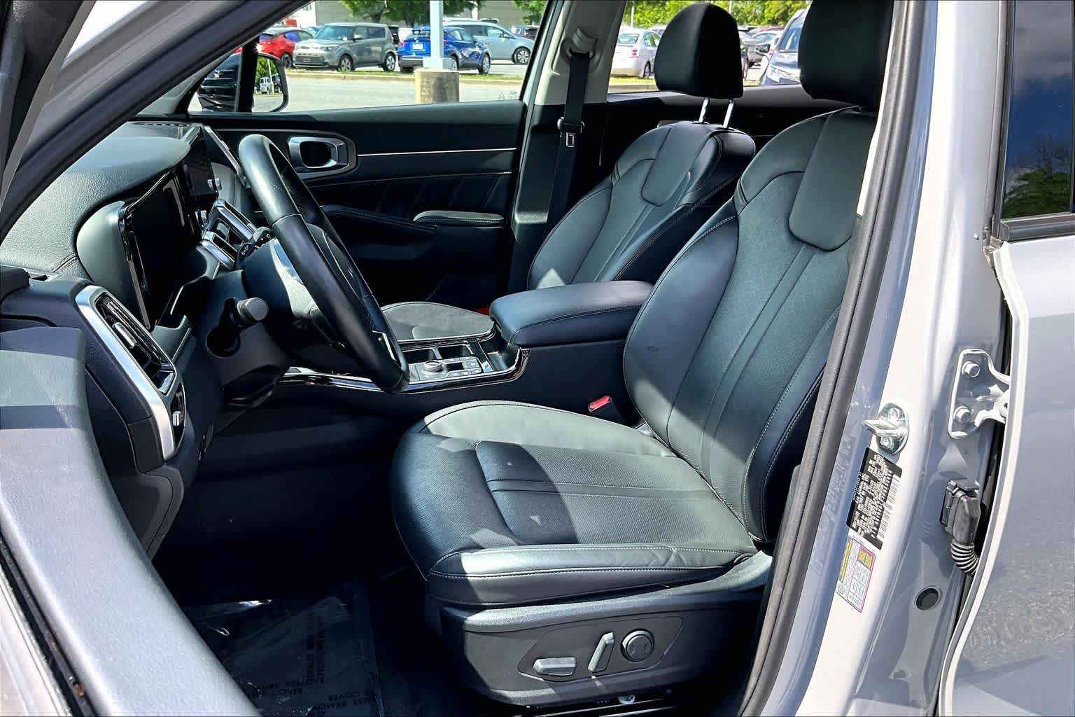 Used 2023 Kia Sorento SX AWD/4WD image 8