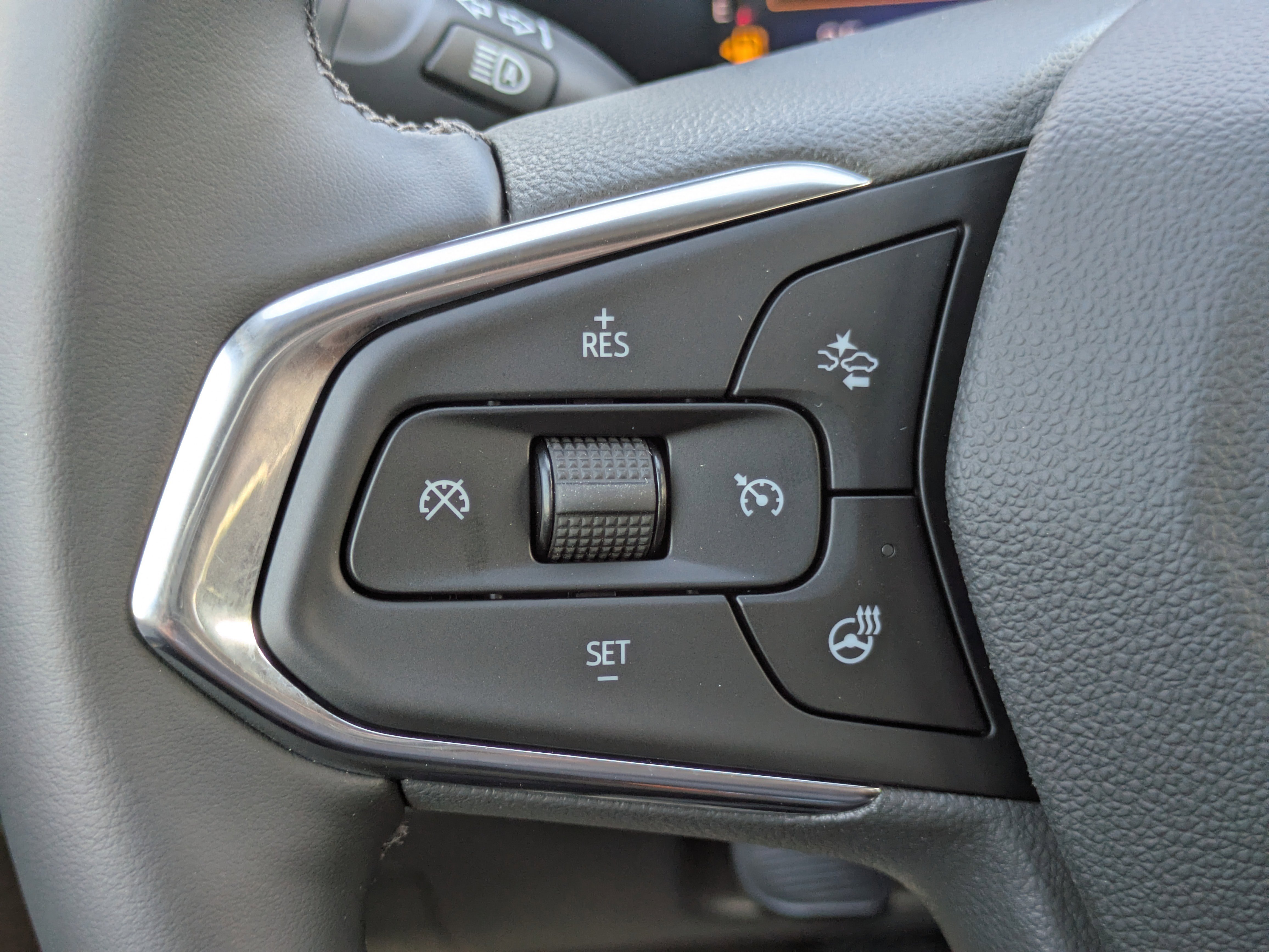 New 2026 Chevrolet Trax LT w/ Driver Confidence Package image 16