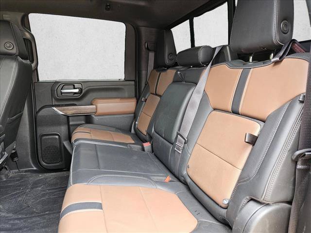 Used 2022 Chevrolet Silverado 3500 High Country w/ Safety Package II AWD/4WD image 17