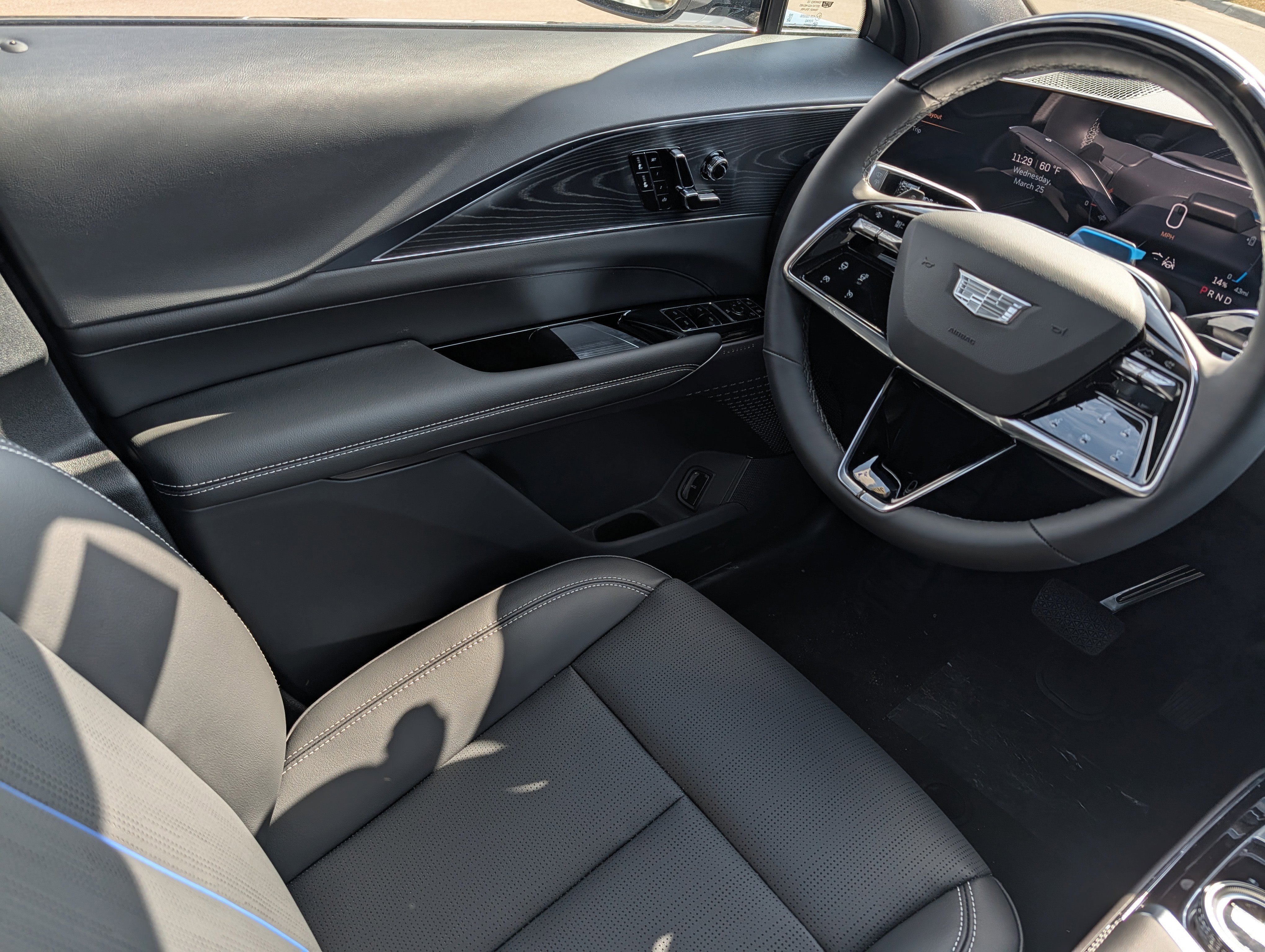 New 2026 Cadillac Lyriq Sport image 6