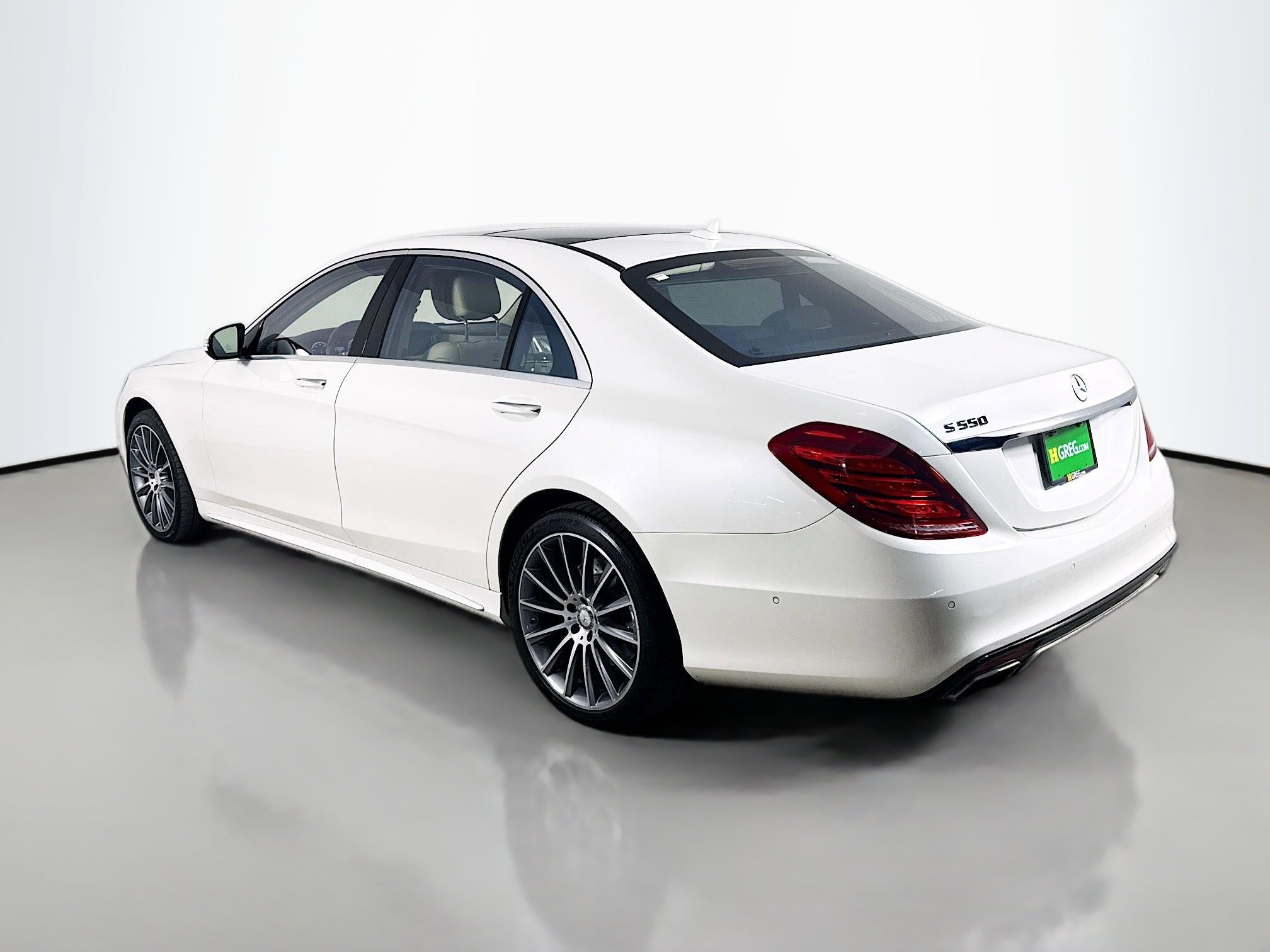 Used 2017 Mercedes-Benz S 550 Sedan image 7