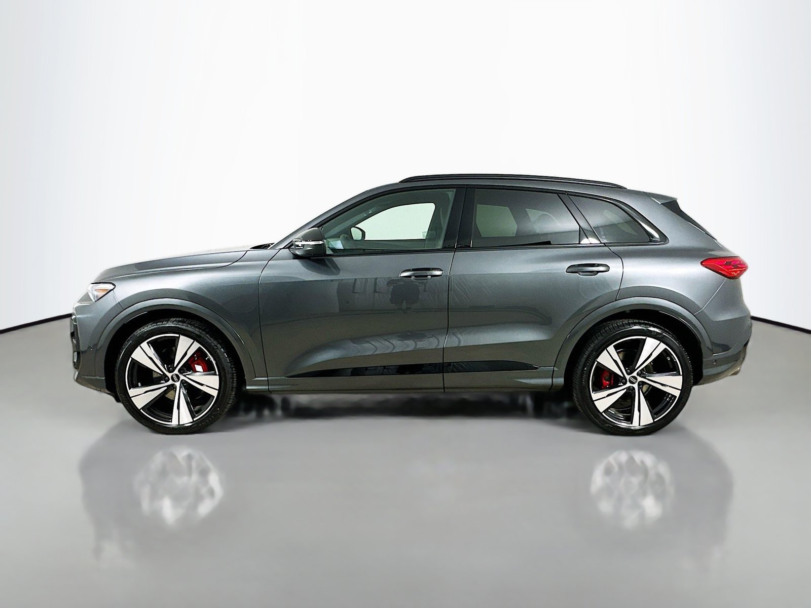 New 2026 Audi SQ5 Premium Plus AWD/4WD image 8