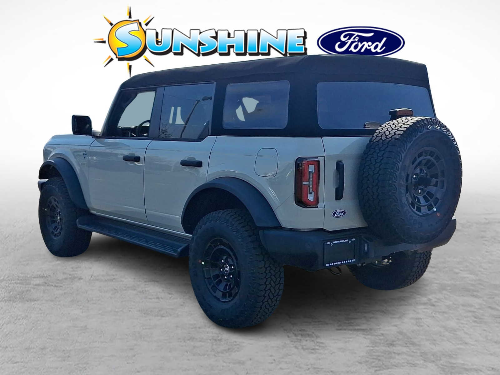New 2026 Ford Bronco Outer Banks w/ Sasquatch Package image 4