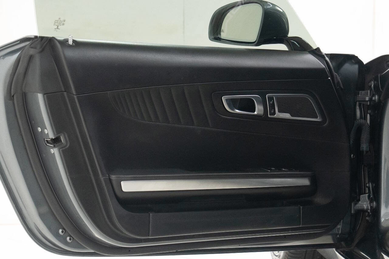 Used 2016 Mercedes-Benz AMG GT S image 21